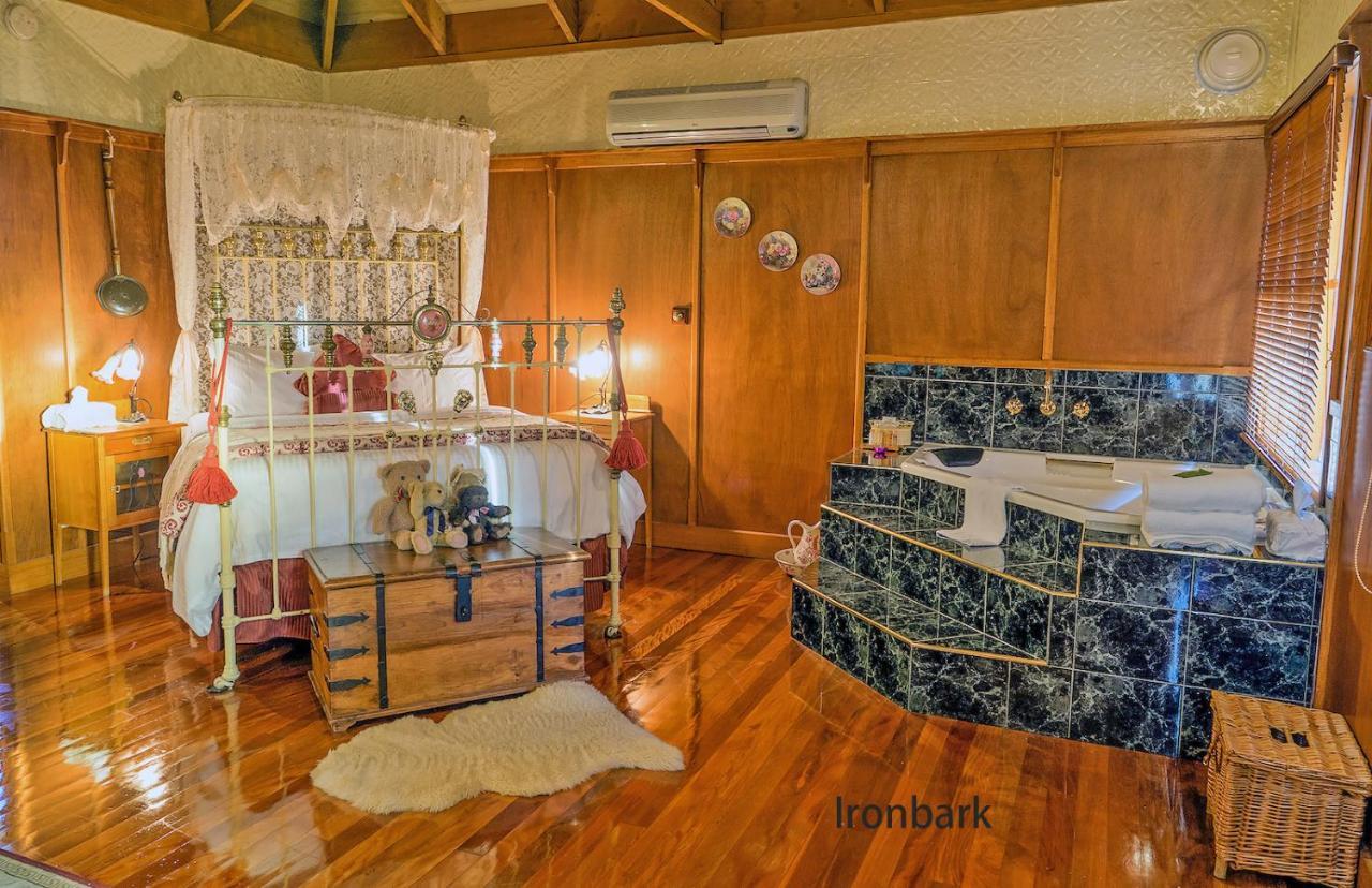 Observatory Cottages Mount Dandenong Ruang foto