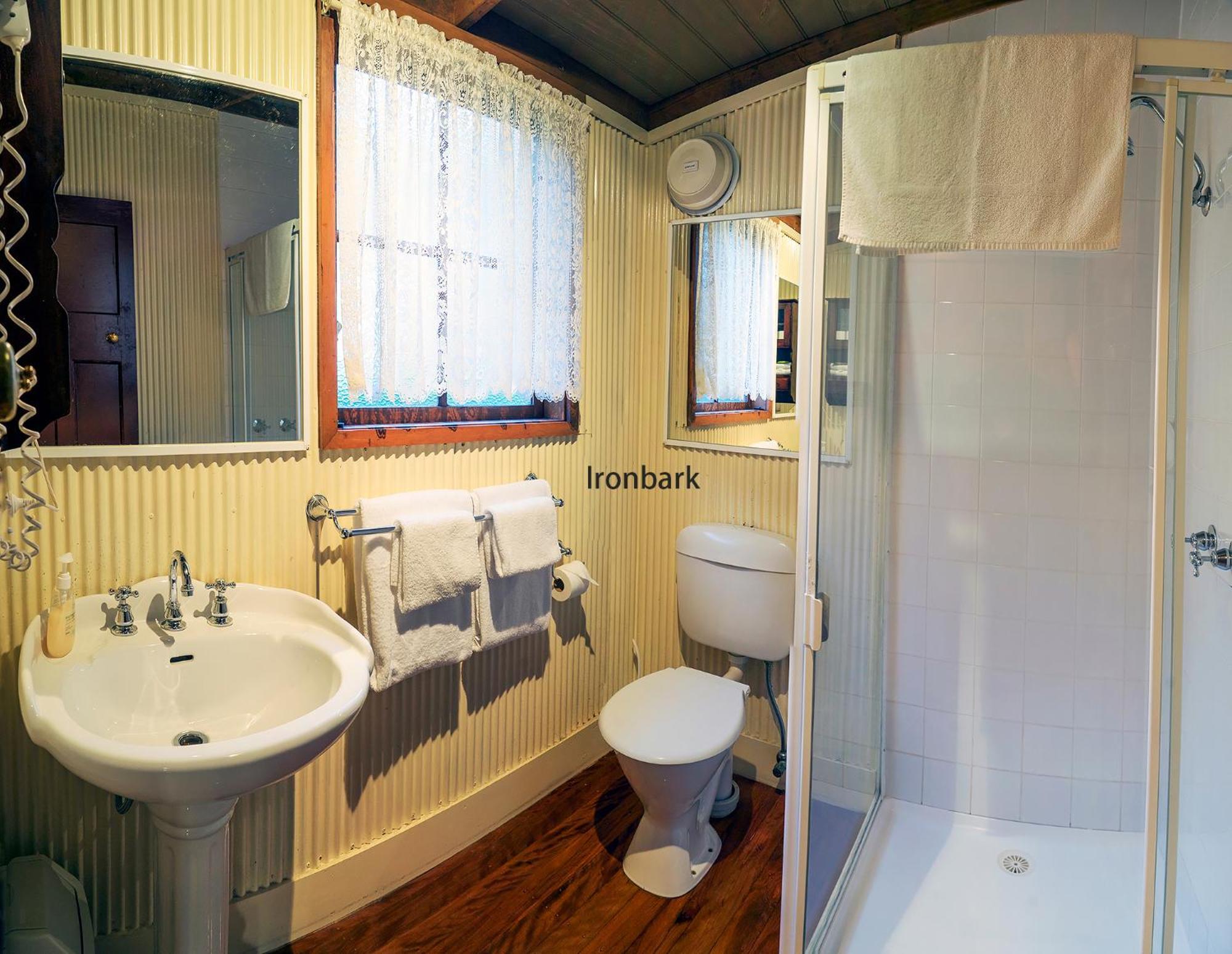 Observatory Cottages Mount Dandenong Ruang foto