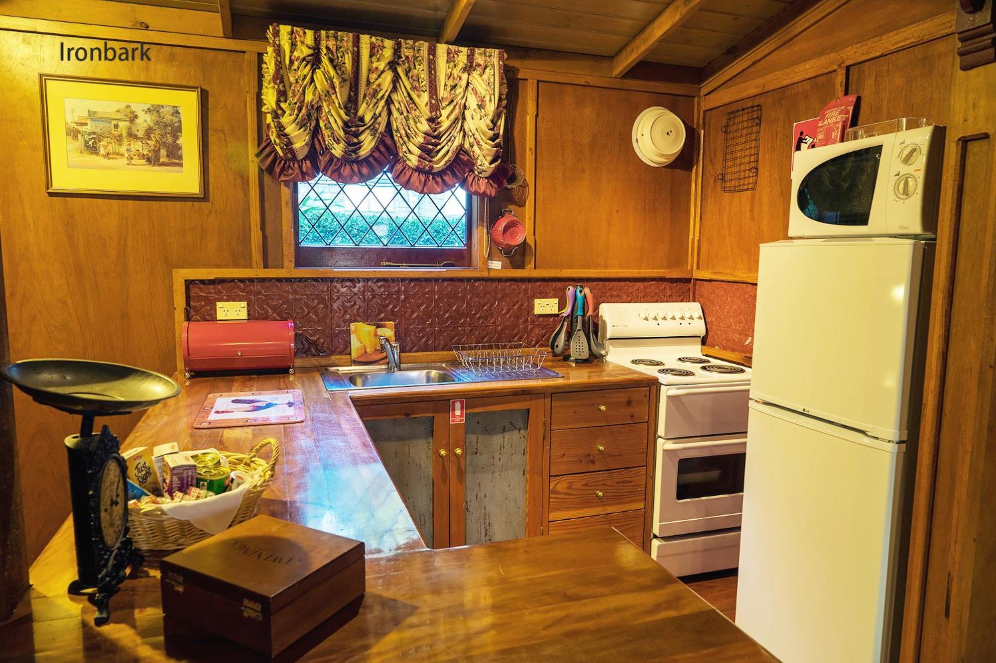 Observatory Cottages Mount Dandenong Ruang foto